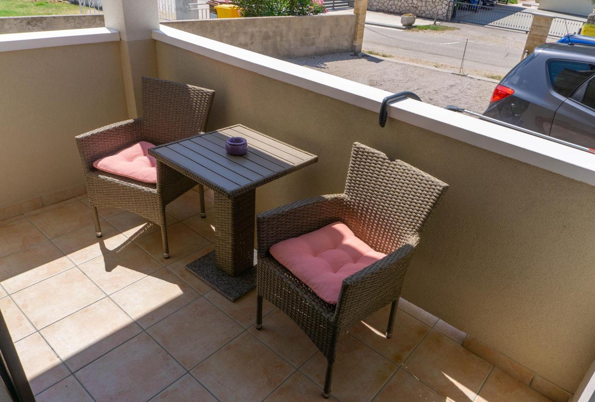 Apartment Jadran Baska Екстер'єр фото