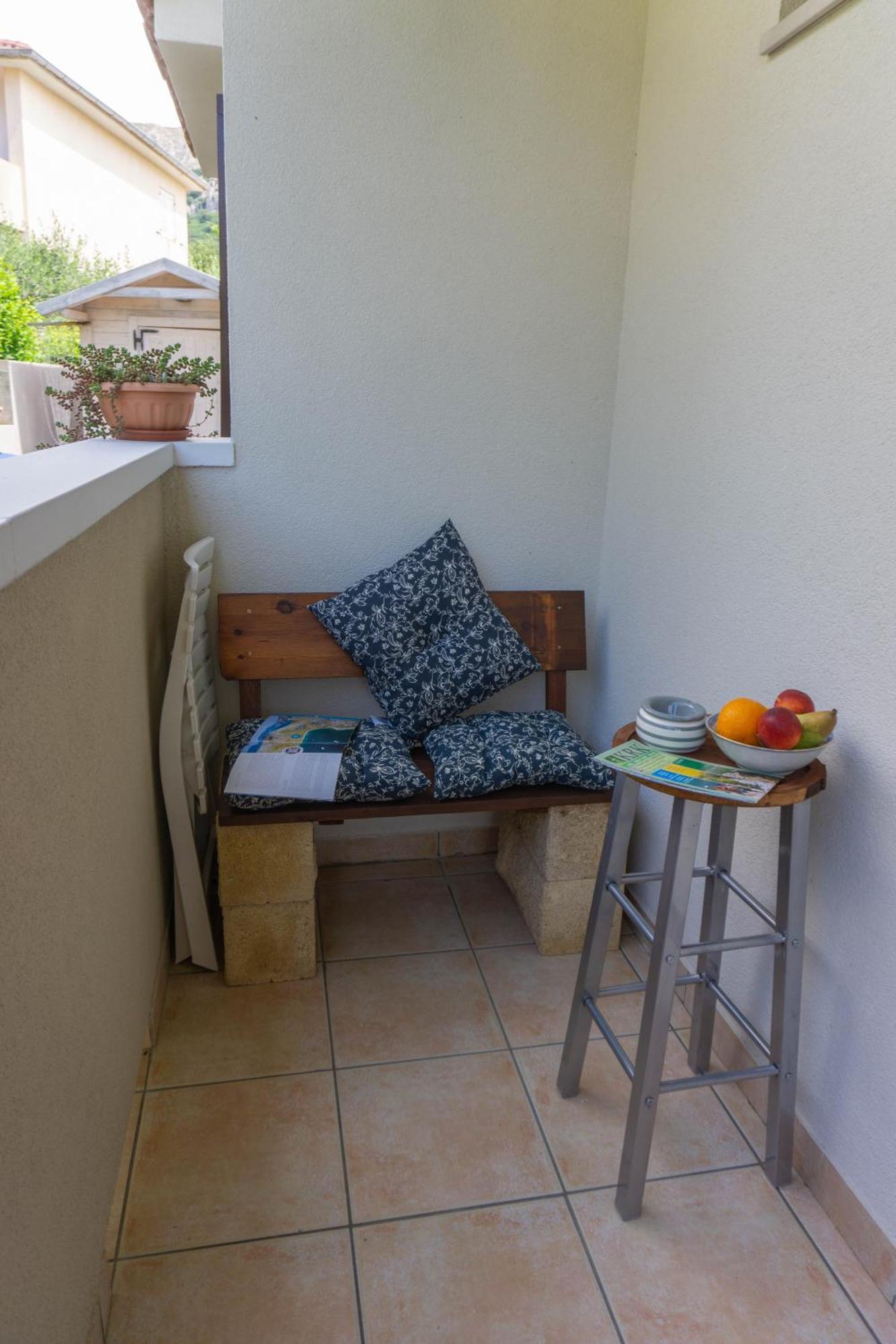 Apartment Jadran Baska Екстер'єр фото